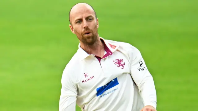 Jack Leach bowling