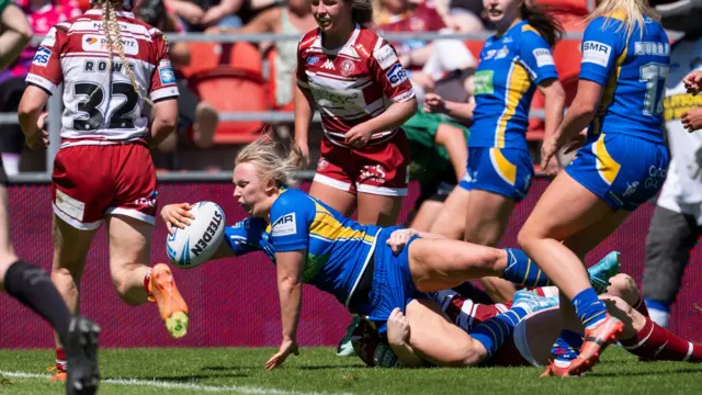 Keara Bennett scores for Leeds