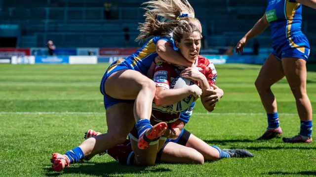 Victoria Molyneux scores for Wigan