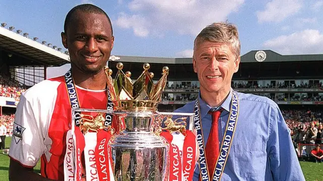 Patrick Vieira and Arsene Wenger with Premier League title 2004