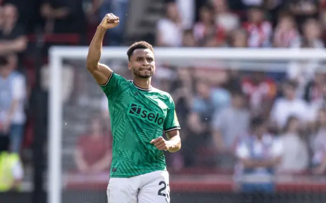 Newcastle United's Jacob Murphy celebrates scoring his side's second goal during the Premier League match between Brentford FC and Newcastle United at Brentford Community Stadium