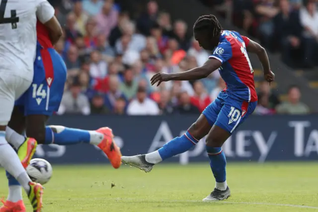 Eberechi Eze of Crystal Palace scores his team's fifth goal during the Premier League match between Crystal Palace and Aston Villa at Selhurst Park