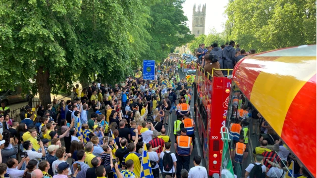 Oxford Utd parade