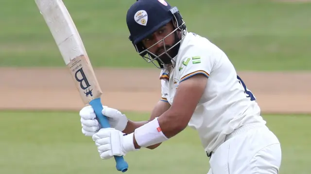 Anuj Dal batting for Derbyshire