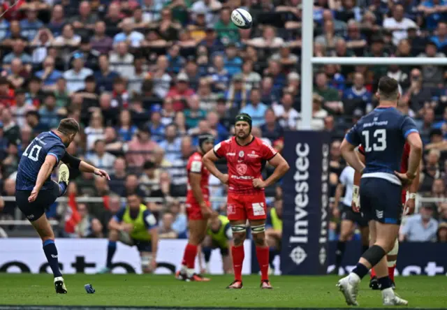 Ross Byrne of Leinster kicks a penalty