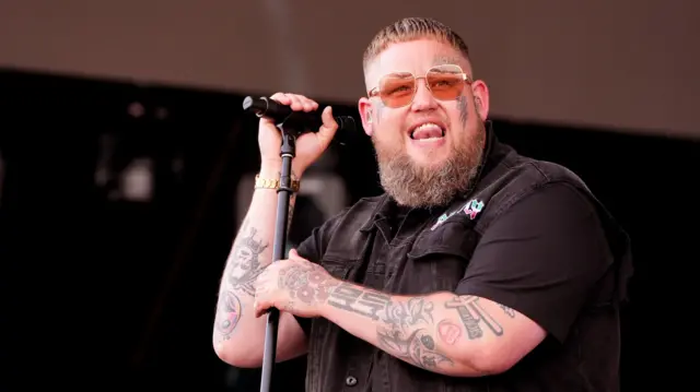 Rag'n'Bone Man during the BBC Radio1 Big Weekend at Stockwood Park, Luton