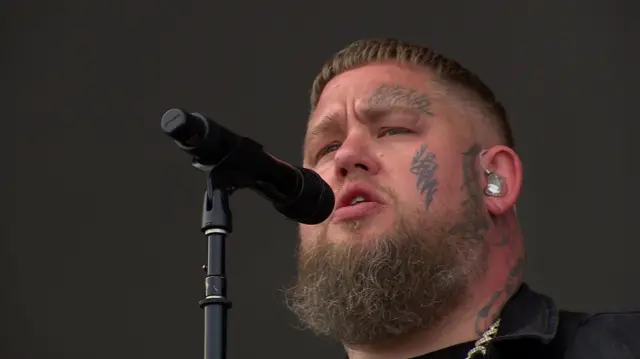 Rag'n'Bone Man performing on the main stage