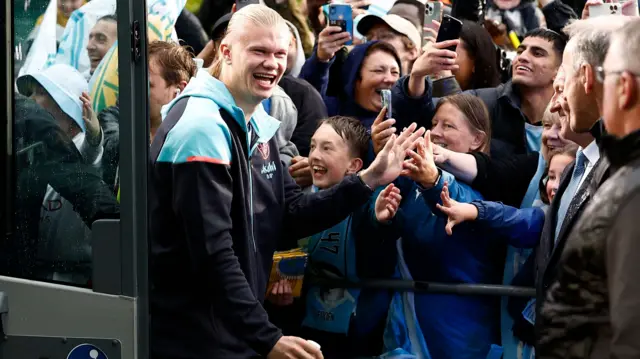 Manchester City's Erling Braut Haaland with the fans