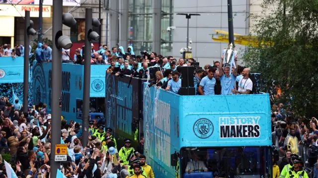 buses in parade