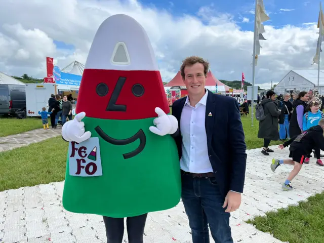 Steffan Harri a Mr Urdd