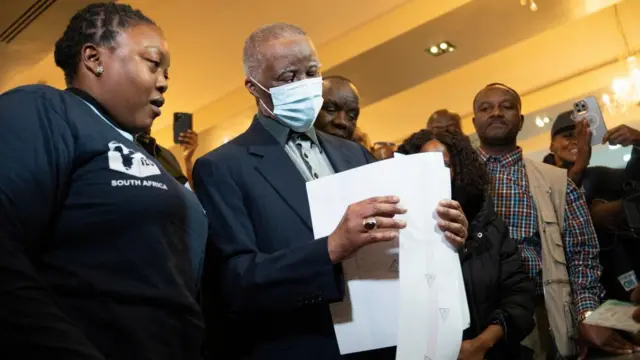 Former South African President Thabo Mbeki votes during the South African elections, in Johannesburg, South Africa May 29, 2024.