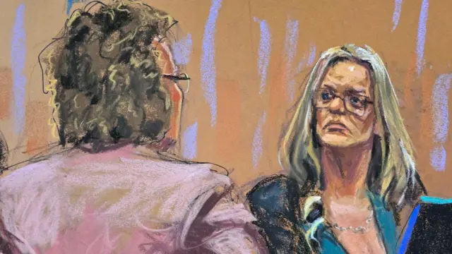 A sketch of Stormy Daniels questioning by defence attorney Susan Necheles