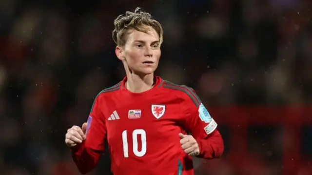 Jess Fishlock for Wales