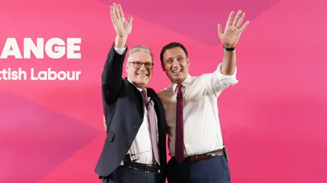 Labour leader Keir Starmer and Scottish Labour leader Anas Sarwar