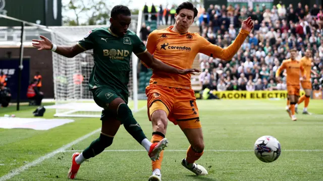 Plymouth v Hull match action