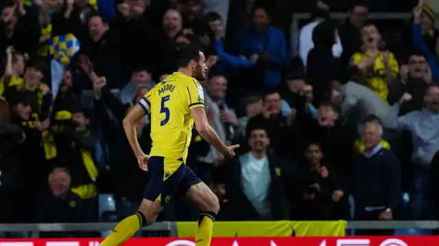 Elliott Moore celebrates for Oxford