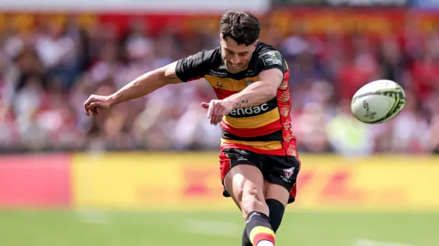 Adam Hastings kicks for Gloucester