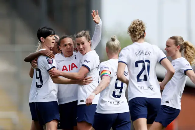 Spurs celebrate their goal at Man utd