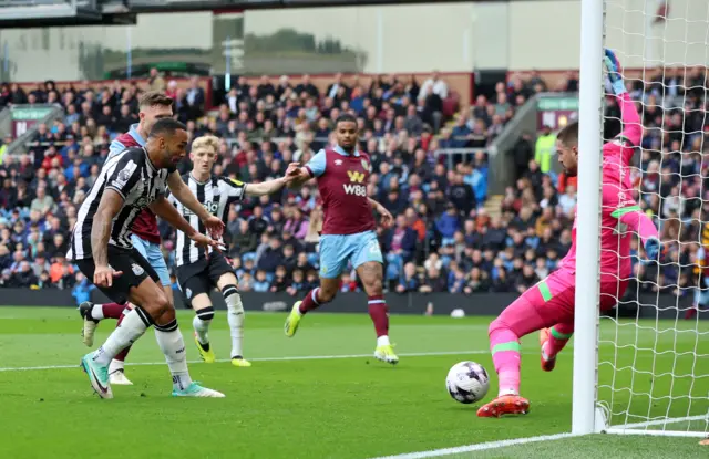 Callum Wilson scores