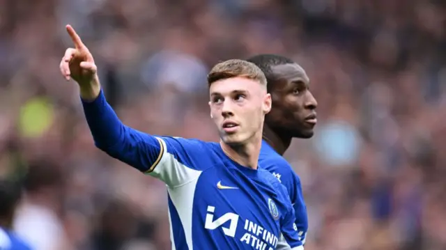 Palmer celebrates goal against West Ham