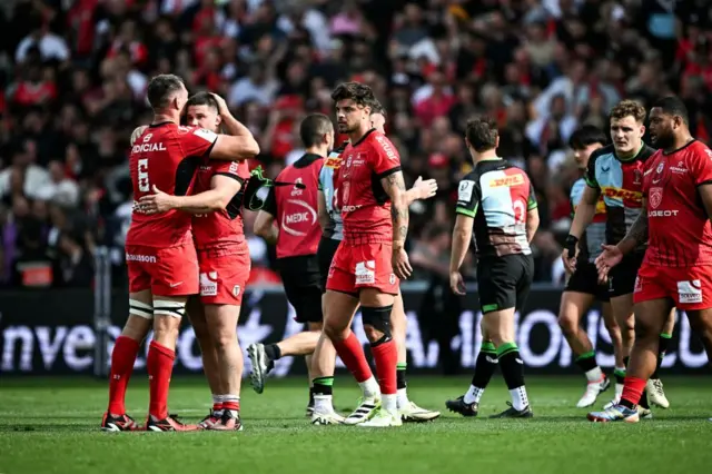 Toulouse and Harlequins players