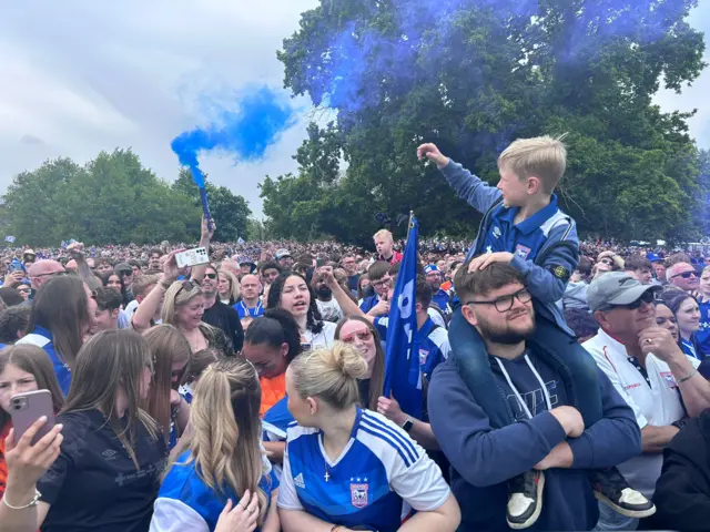 Fans in Christchurch Park