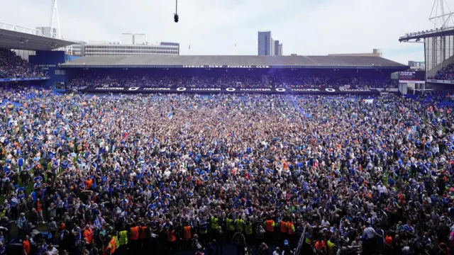 Crowd on the pitch at Portman Road