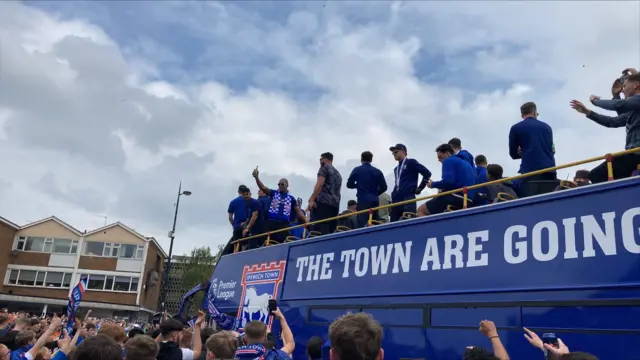 Fabio Wardley and Ipswich players on the bus