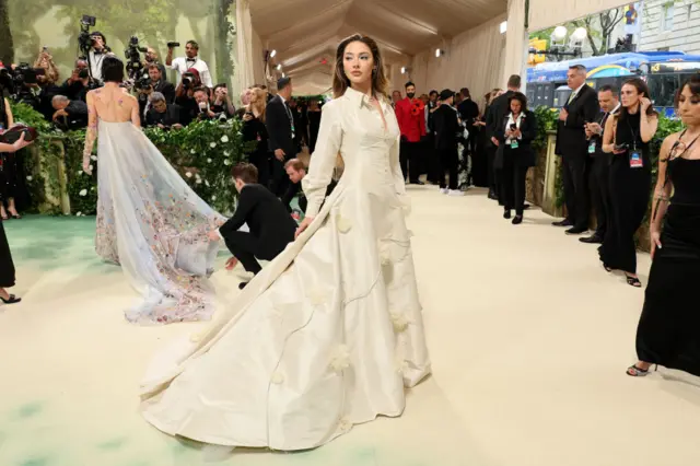 Madelyn Cline attends The 2024 Met Gala Celebrating "Sleeping Beauties: Reawakening Fashion" at The Metropolitan Museum of Art on May 06, 2024 in New York City