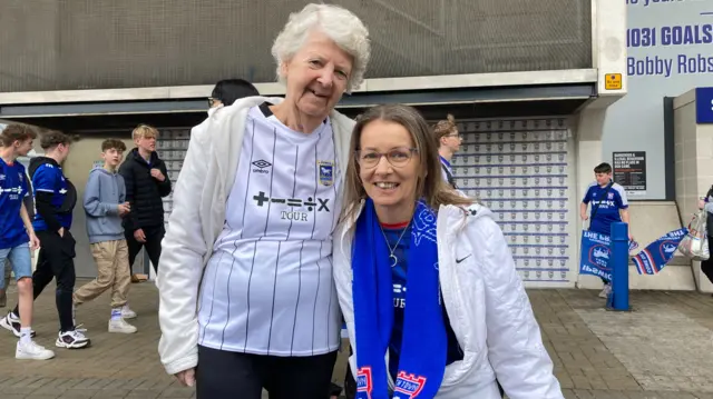 Ipswich fans Sheila and Suzanne