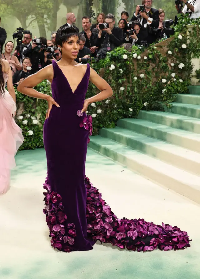 Kerry Washington attends The 2024 Met Gala Celebrating "Sleeping Beauties: Reawakening Fashion" at The Metropolitan Museum of Art on May 06, 2024 in New York City