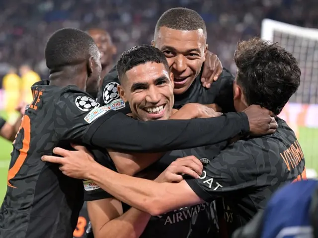 Paris Saint Germain celebrates the goal of Achraf Hakimi