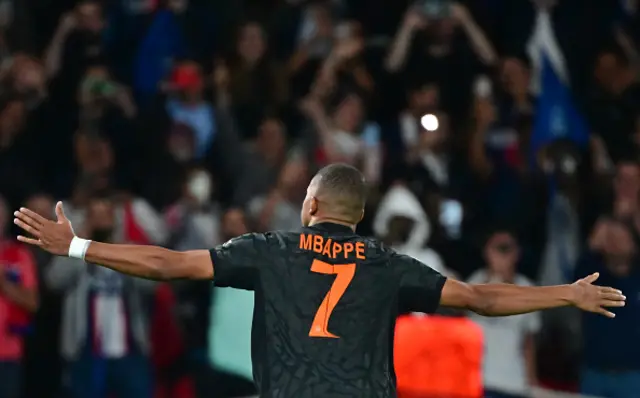 Kylian Mbappé celebrates