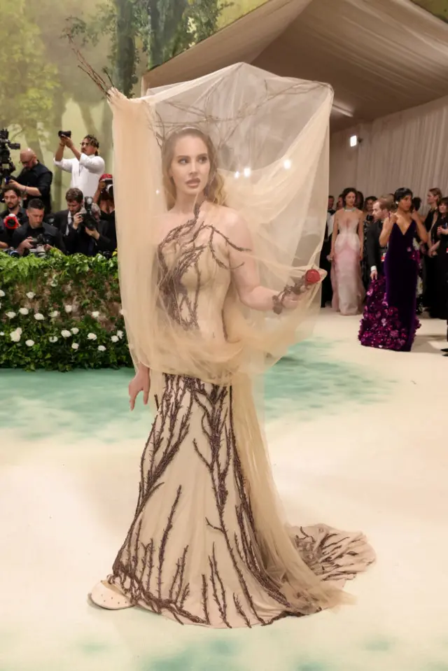 Lana Del Rey attends The 2024 Met Gala Celebrating "Sleeping Beauties: Reawakening Fashion" at The Metropolitan Museum of Art on May 06, 2024 in New York City