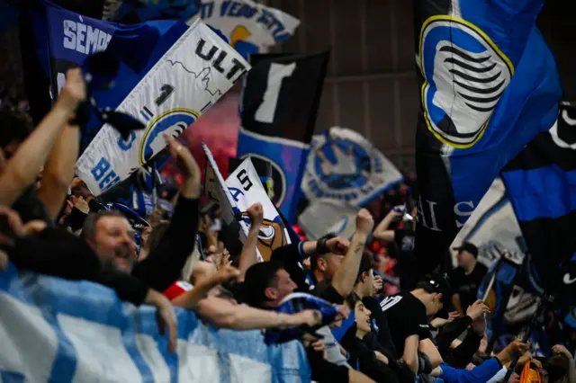 Atalanta fans celebrates