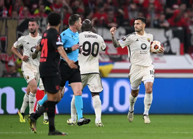 Leandro Paredes celebrates