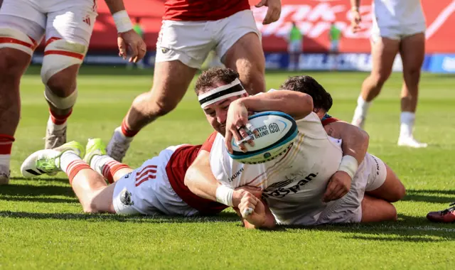 Rob Herring scores a try for Ulster in Thomond Park