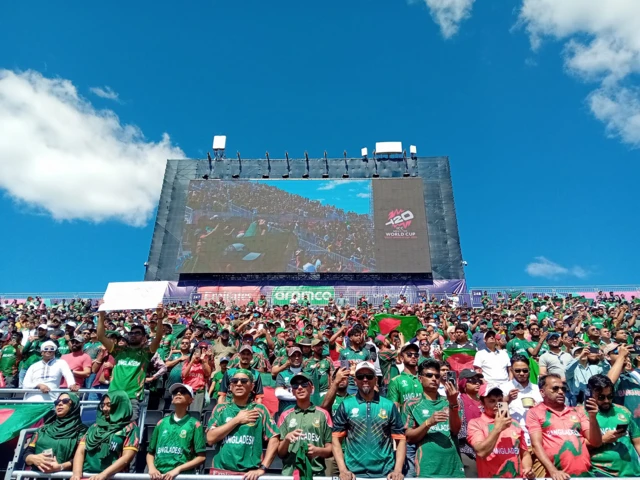 Bangladesh fans