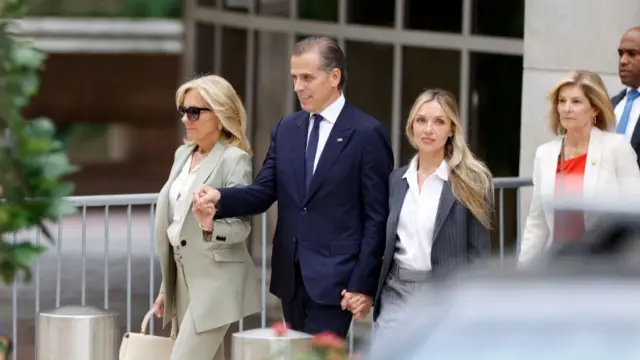 Jill Biden (L), Hunter Biden (C) and Melissa Cohen Biden (R) leave a Delaware court