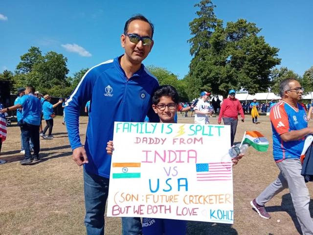 India fans Kunal and his son Viaan