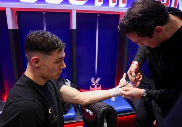 Chris Billam-Smith has his hands wrapped backstage before a fight