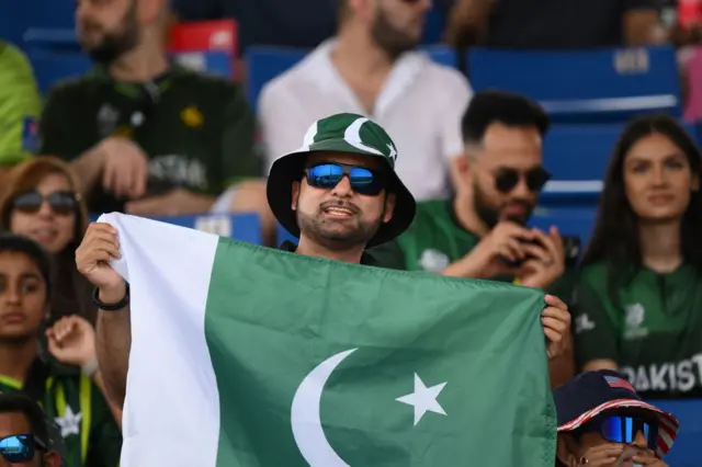 Pakistan fan