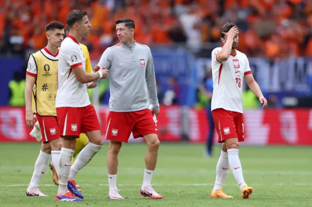 FT: Poland 1-2 Netherlands