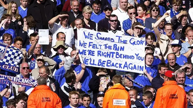 Ipswich fans in 2002