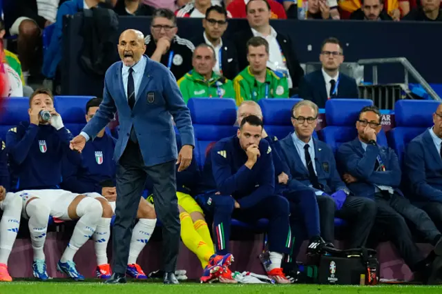 Luciano Spalletti head coach of Italy gives instructions