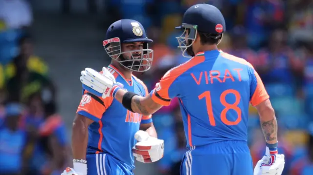 Virat Kohli and Rishabh Pant chat