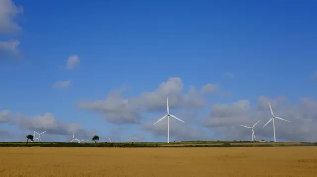 Labour says it will allow new onshore wind farms in England if it wins the election