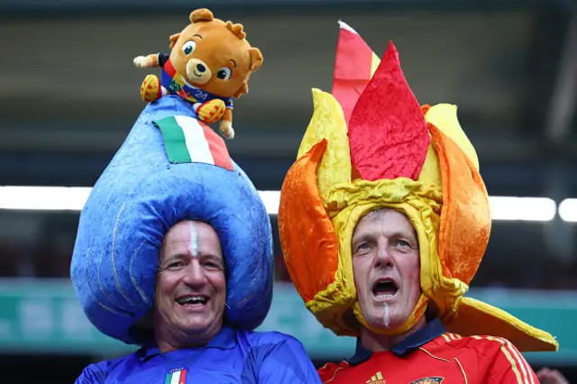 Italy & Spain fans show their support