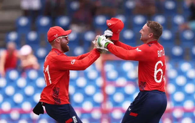 Jos Buttler celebrates running out Heinrich Klaasen