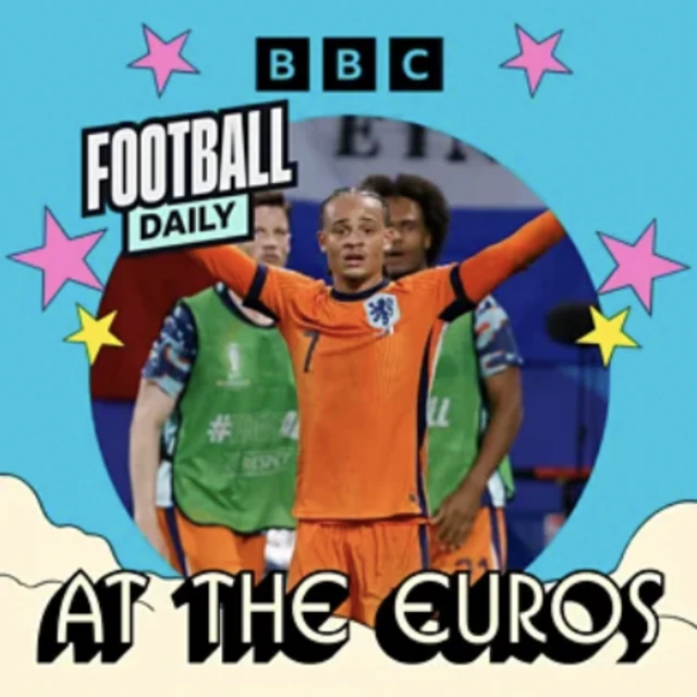 Football Daily podcast graphic - Xavi Simons pictured